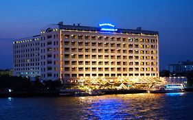 Royal River Hotel